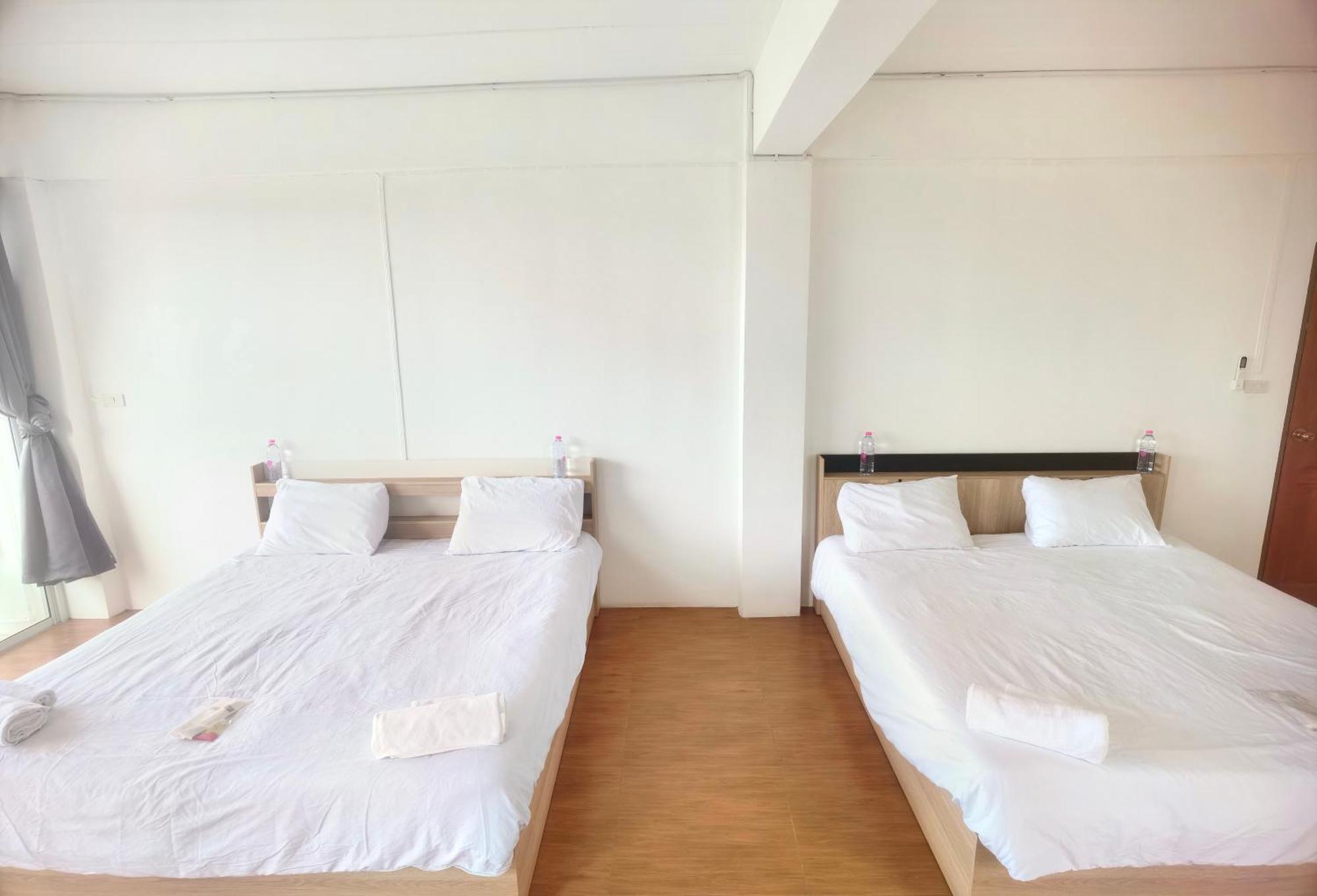 115 Townhouse Hotel Ban Khlong Krang ภายนอก รูปภาพ