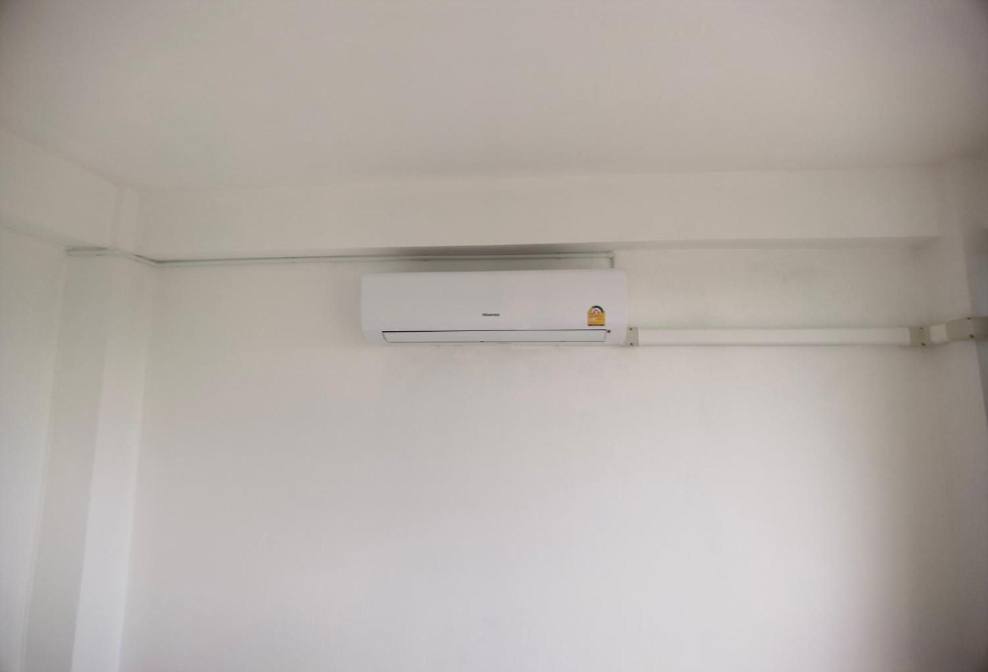 115 Townhouse Hotel Ban Khlong Krang ภายนอก รูปภาพ