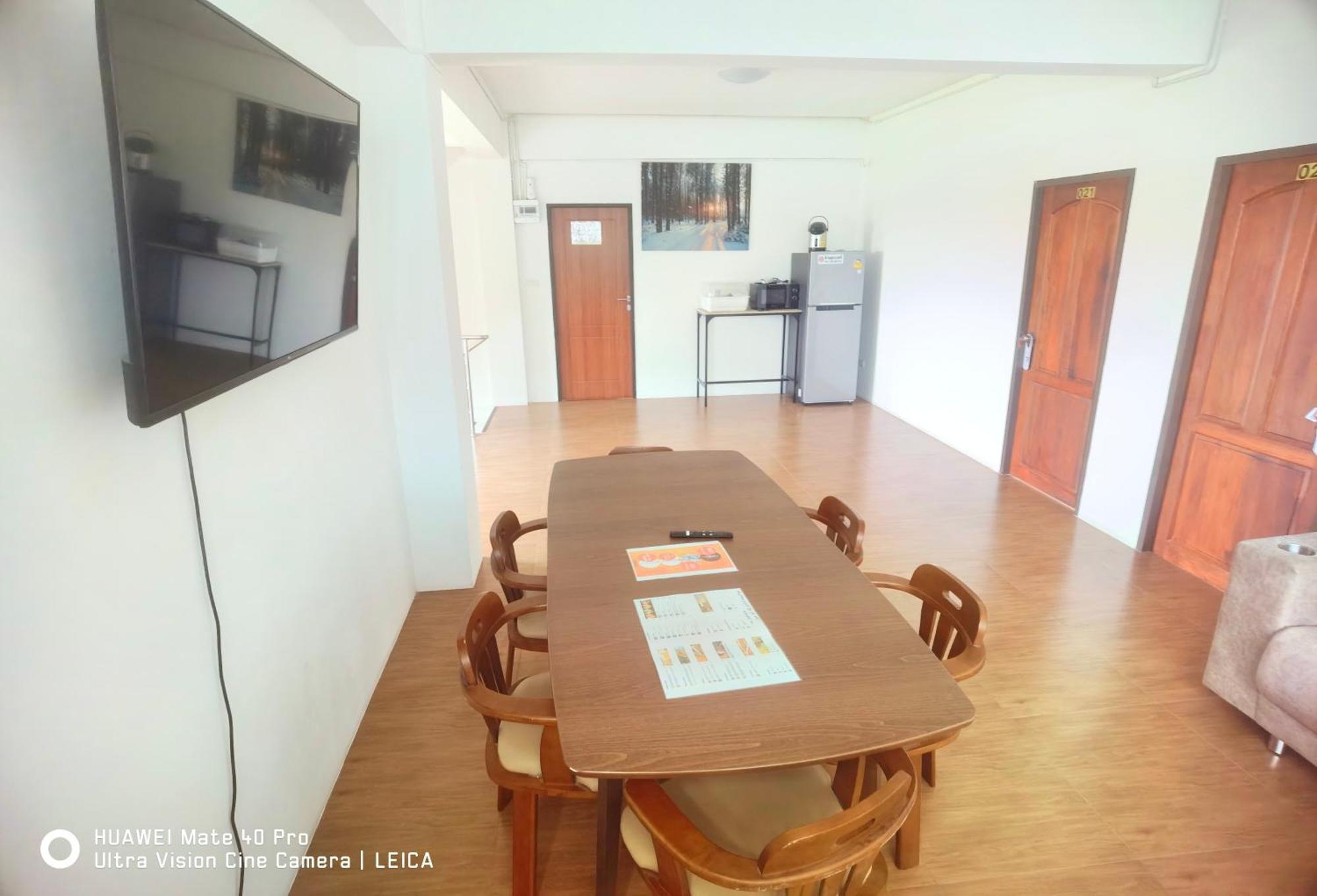 115 Townhouse Hotel Ban Khlong Krang ภายนอก รูปภาพ