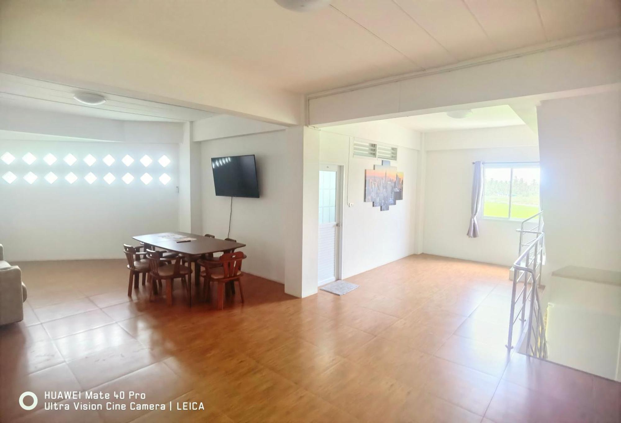 115 Townhouse Hotel Ban Khlong Krang ภายนอก รูปภาพ